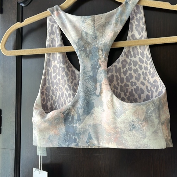 Johnny was calme endurance reversible sports bra - Picture 11 of 11